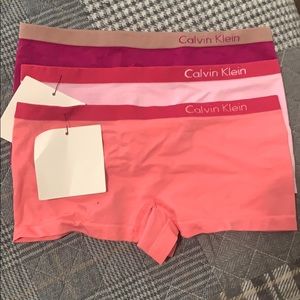 Calvin Klein pure seamless boyshort panties 3pk